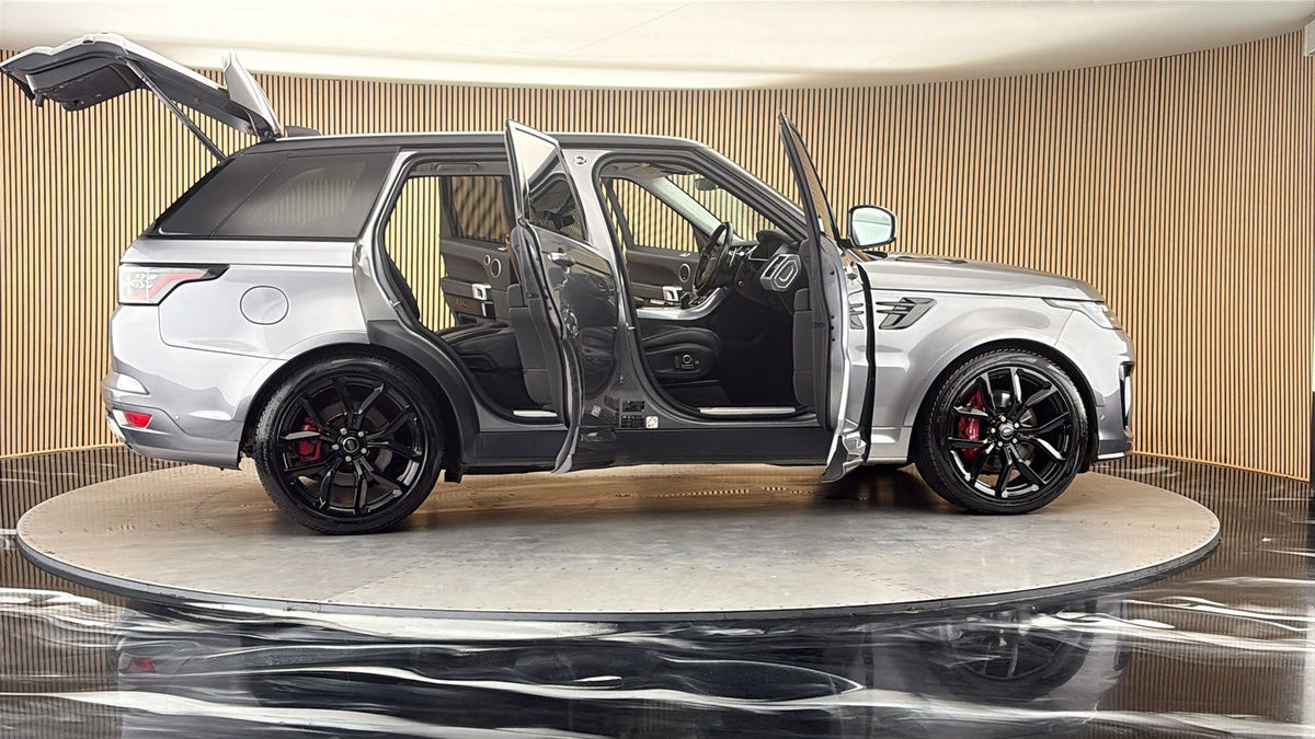 More views of Land Rover Range Rover Sport