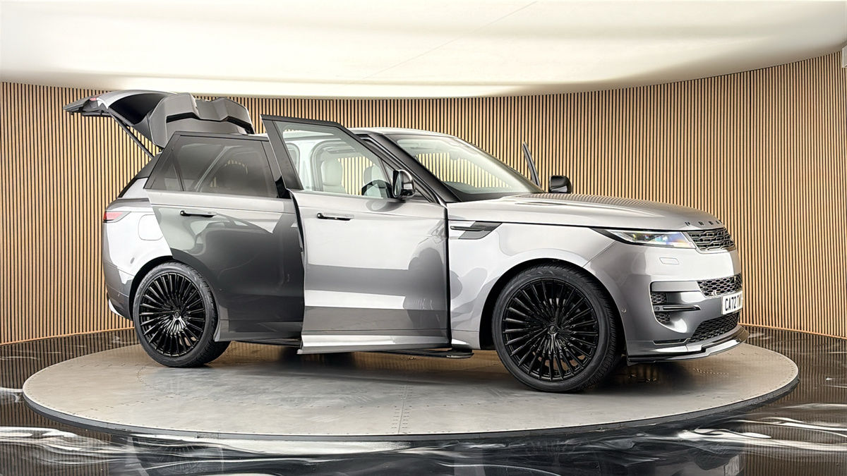 More views of Land Rover Range Rover Sport