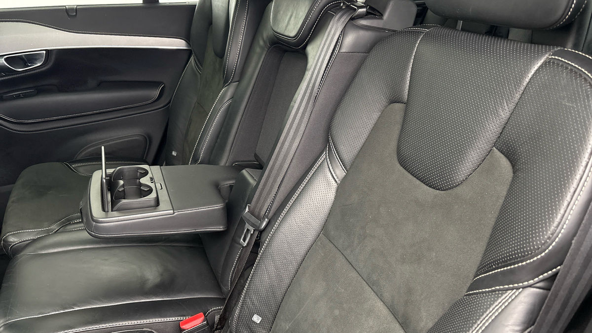 Volvo XC90 Image 9
