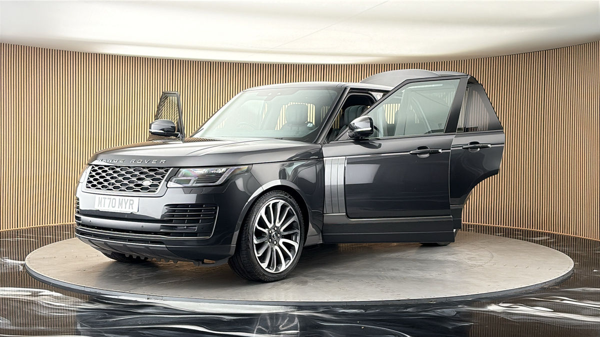 More views of Land Rover Range Rover