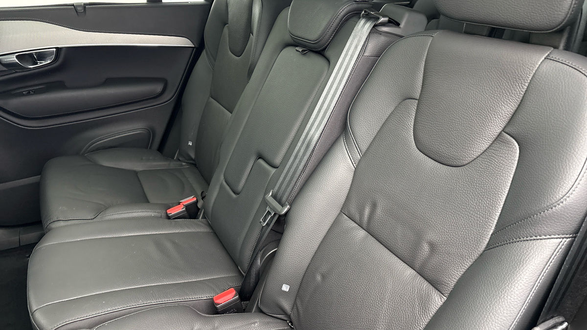 Volvo XC90 Image 8