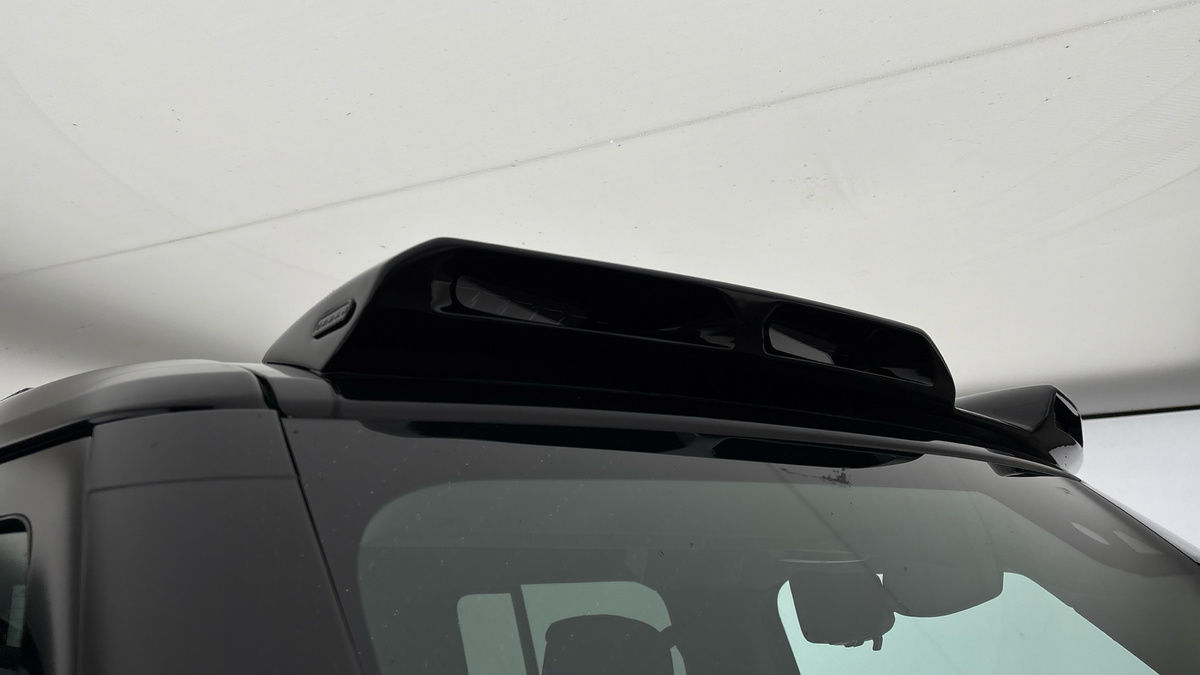 Land Rover Defender 110 Urban Image 26