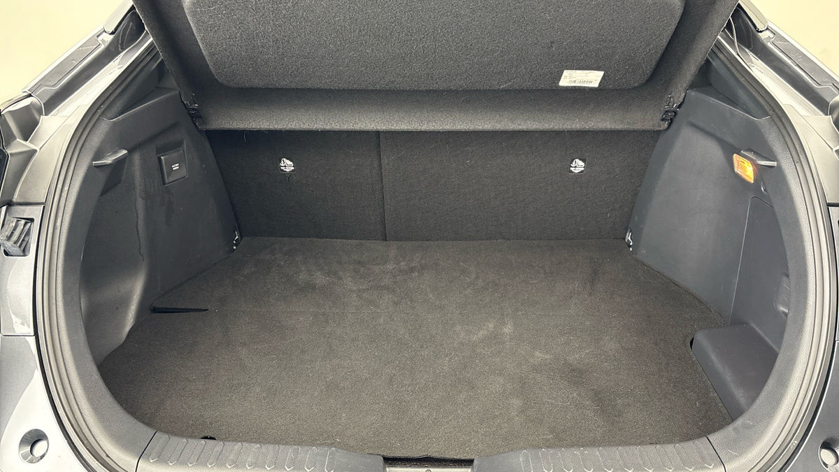 Toyota C-HR Image 11