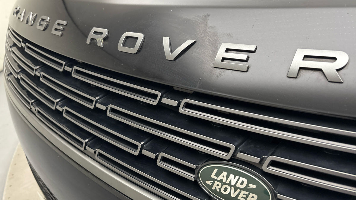 Land Rover Range Rover Sport Image 24