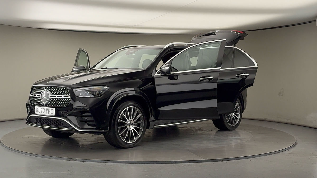 More views of Mercedes-Benz GLE