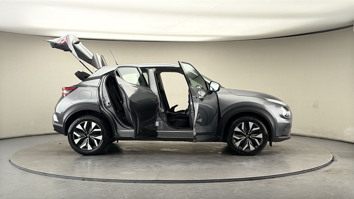 More views of Nissan Juke