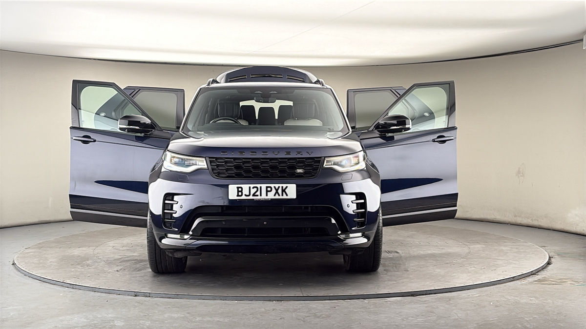 More views of Land Rover Discovery