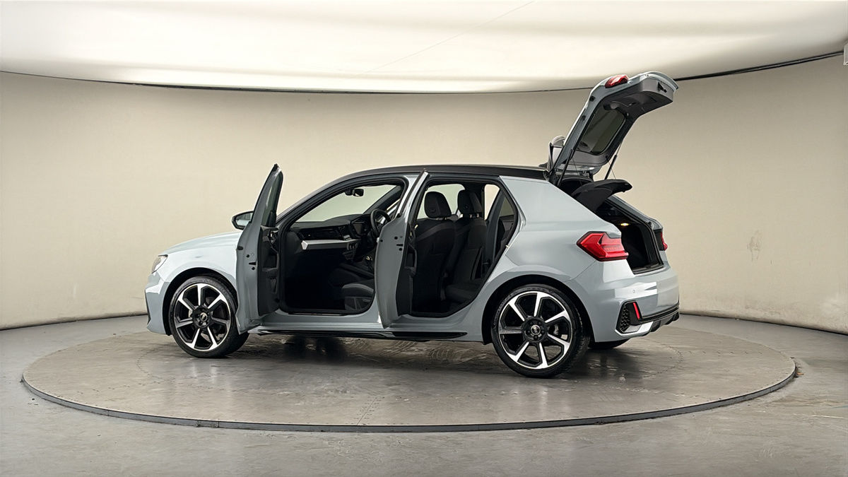 More views of Audi A1