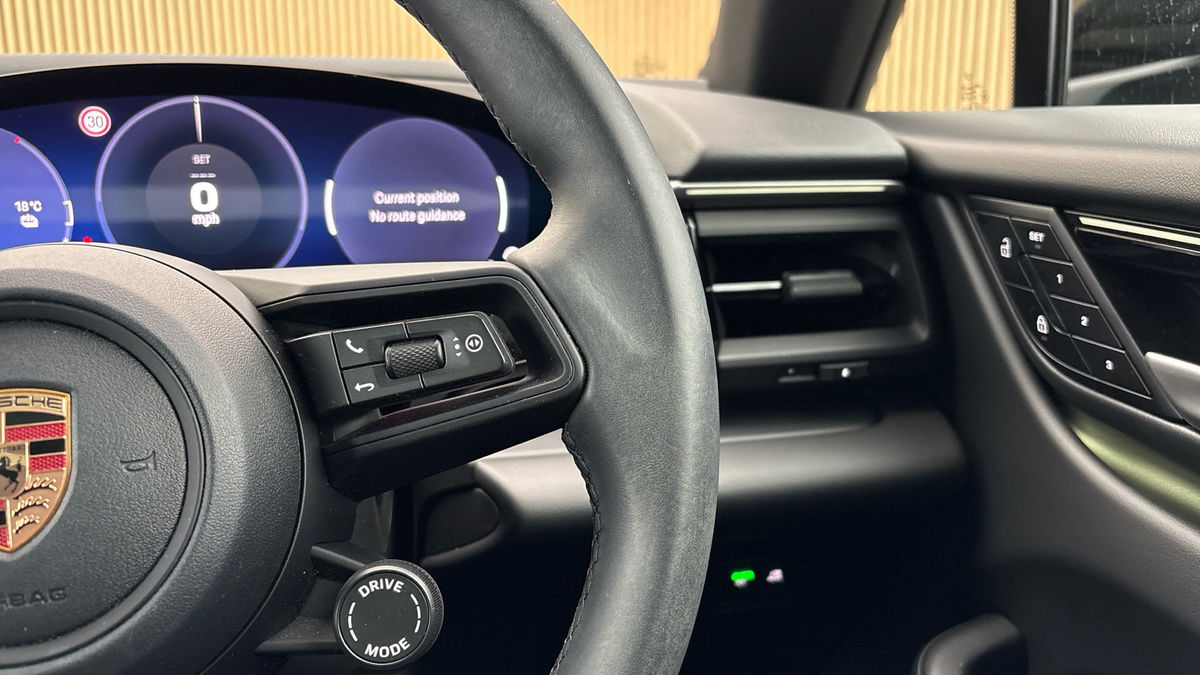 Porsche Macan Image 15