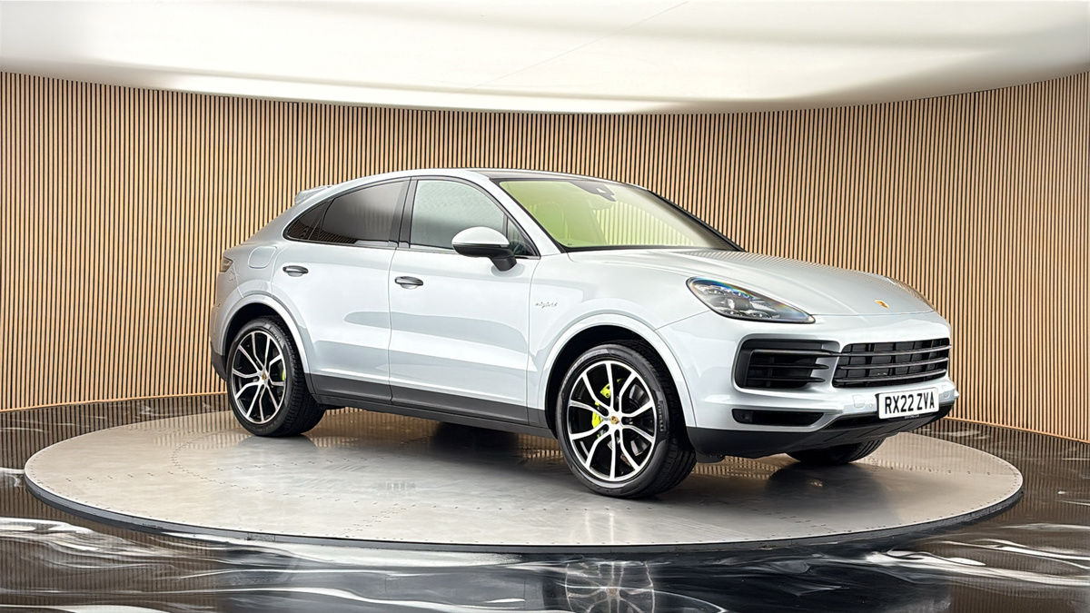 More views of Porsche Cayenne