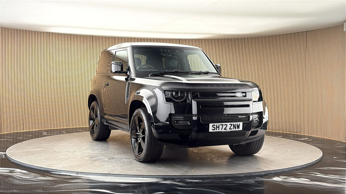 More views of Land Rover Defender 90