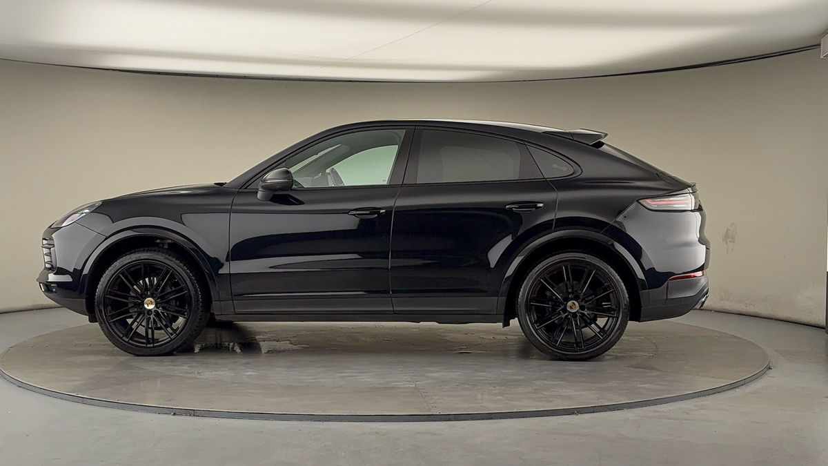 More views of Porsche Cayenne