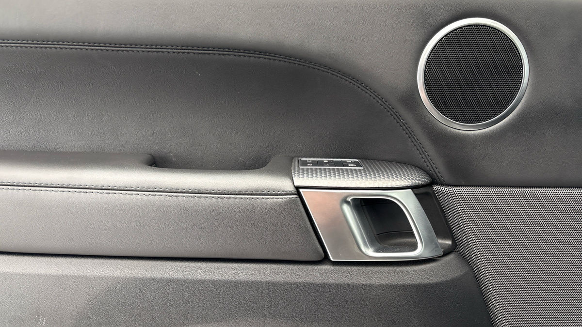 Land Rover Range Rover Sport Image 19