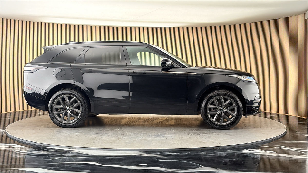 More views of Land Rover Range Rover Velar