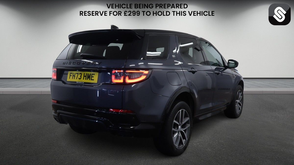 Land Rover Discovery Sport Image 4