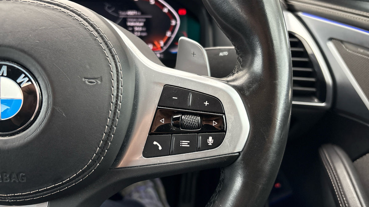 BMW 8 Series Image 14