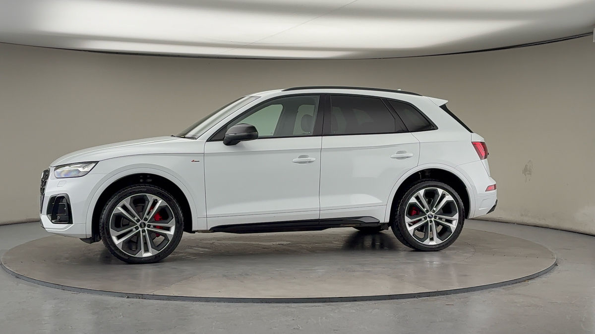 More views of Audi Q5