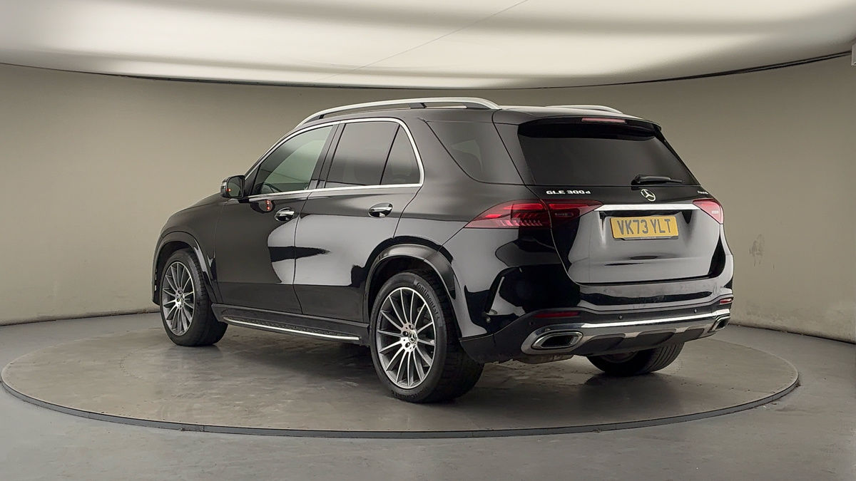 Mercedes-Benz GLE Image 2