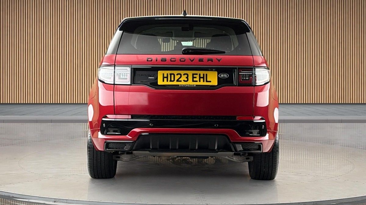 Land Rover Discovery Sport Image 4