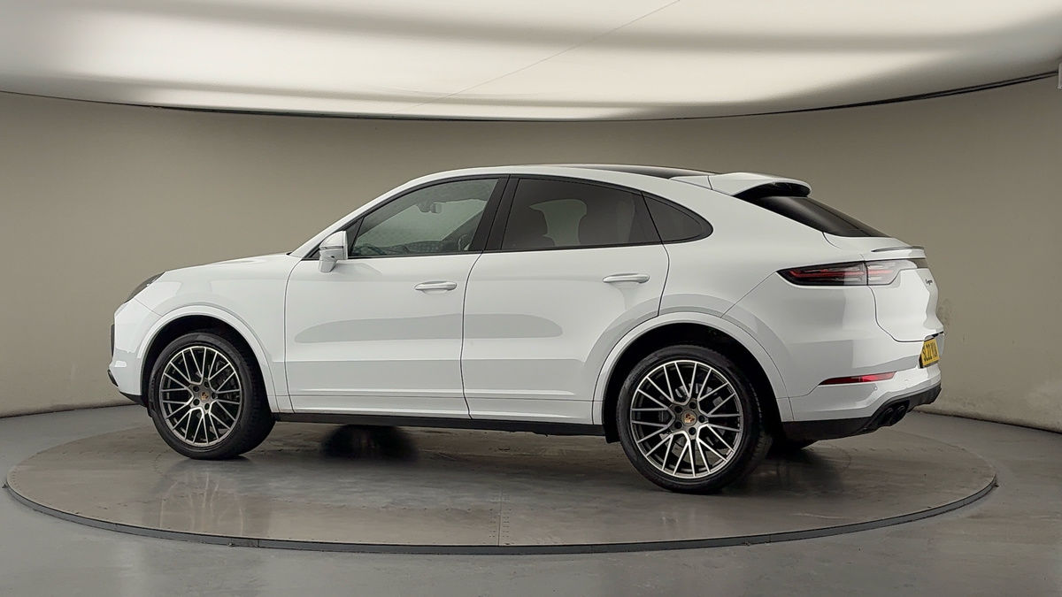 More views of Porsche Cayenne