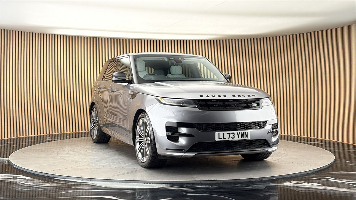 More views of Land Rover Range Rover Sport