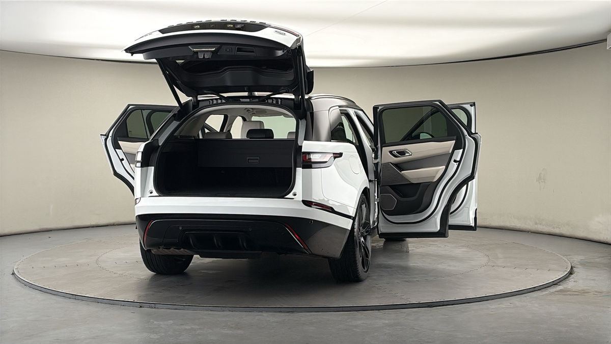 More views of Land Rover Range Rover Velar