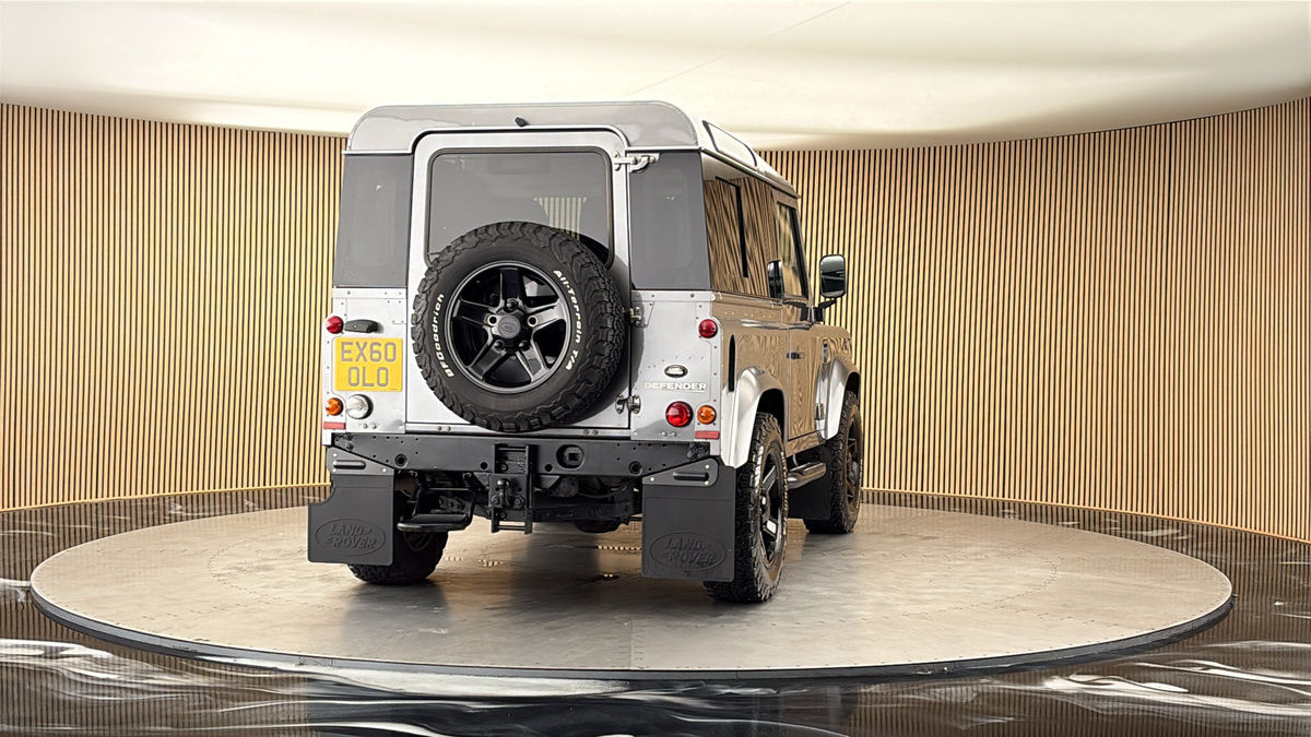 More views of Land Rover Defender 90
