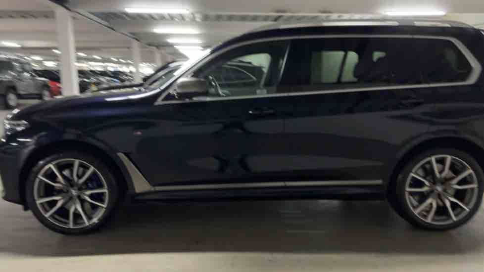 More views of BMW X7