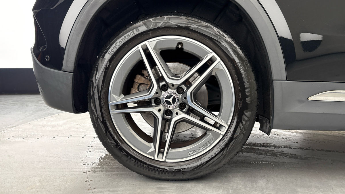 Mercedes-Benz GLA Image 10