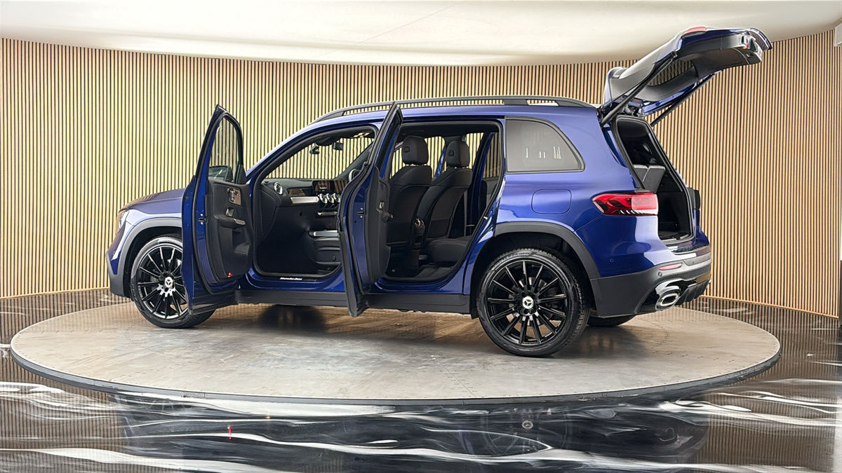 More views of Mercedes-Benz GLB