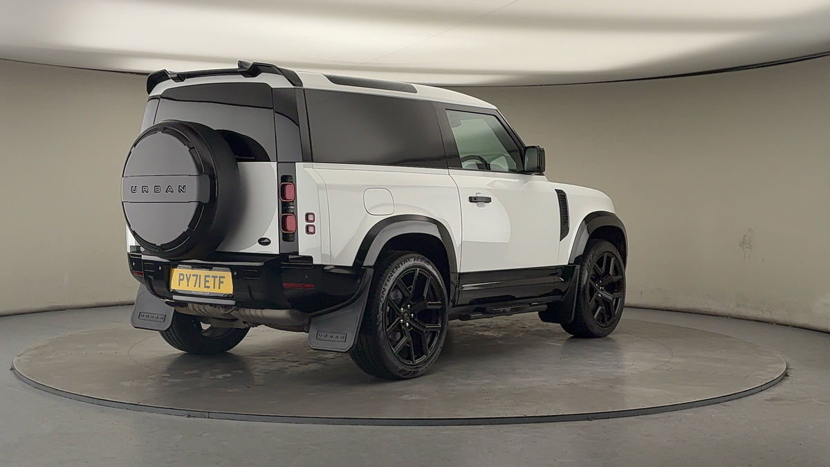 More views of Land Rover Defender 90