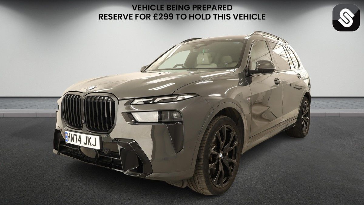 BMW X7 Image 2