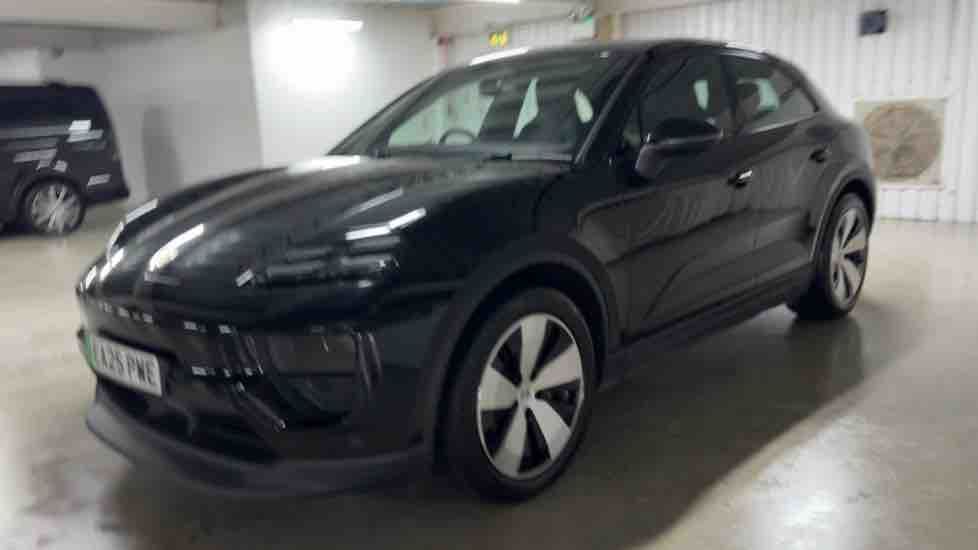 More views of Porsche Macan