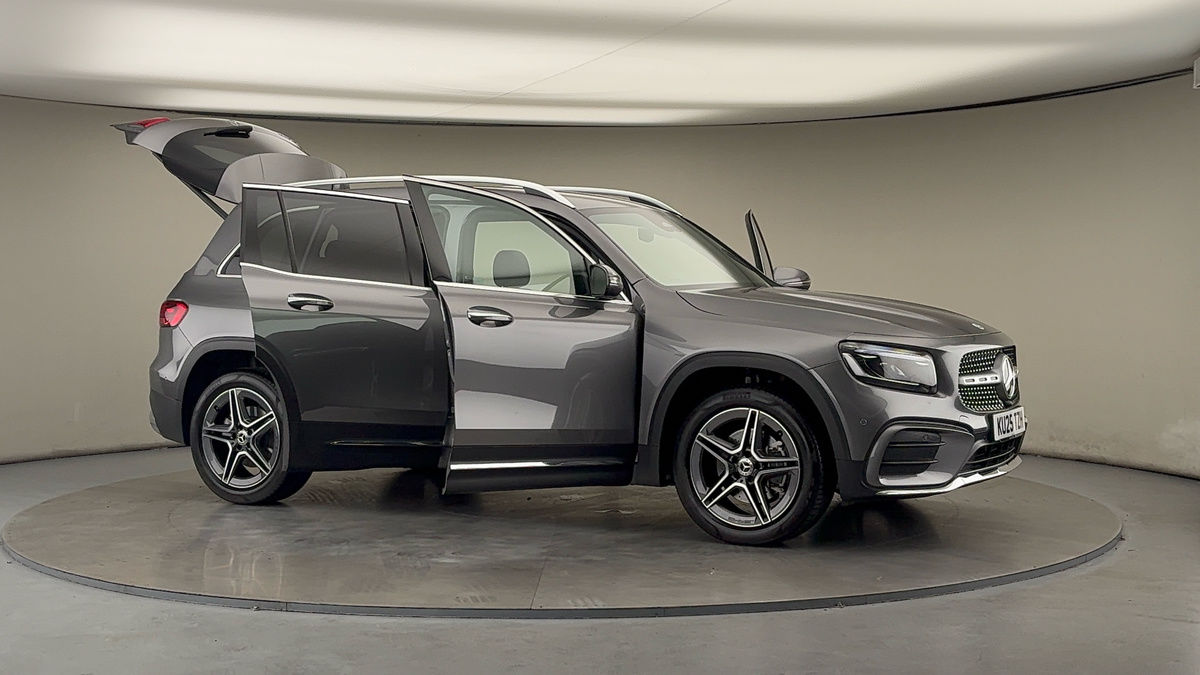 More views of Mercedes-Benz GLB