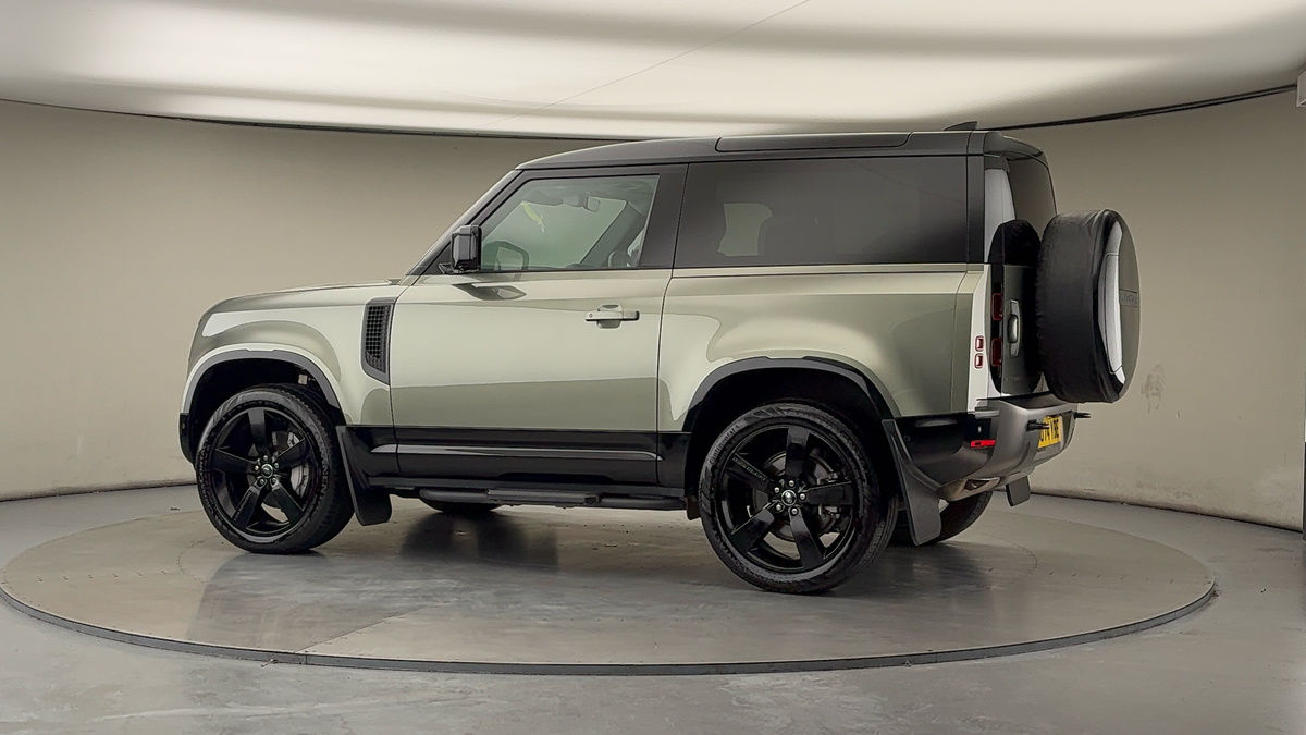 More views of Land Rover Defender 90