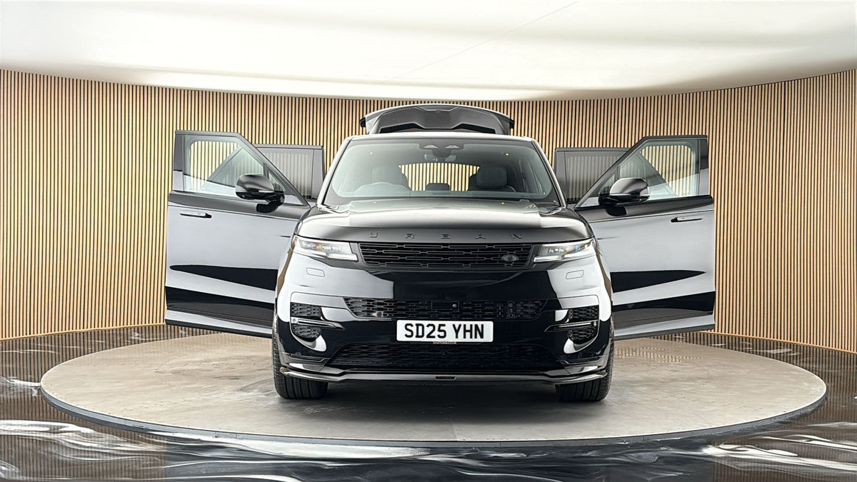 More views of Land Rover Range Rover Sport
