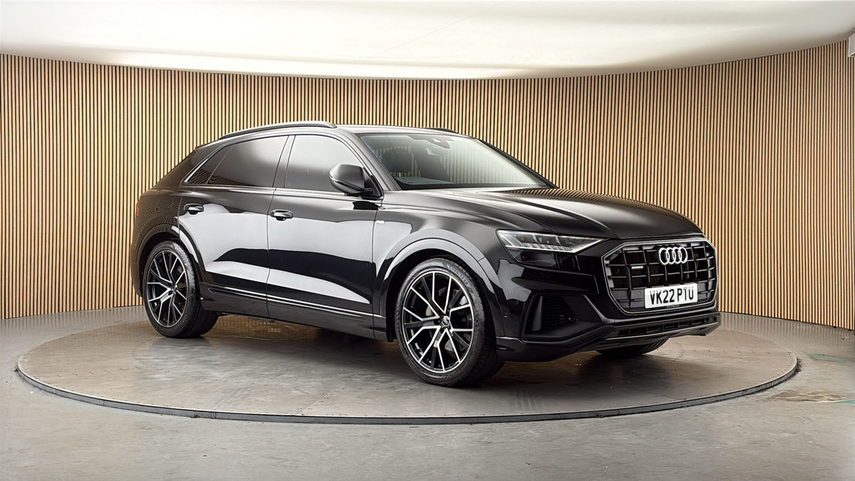 More views of Audi Q8