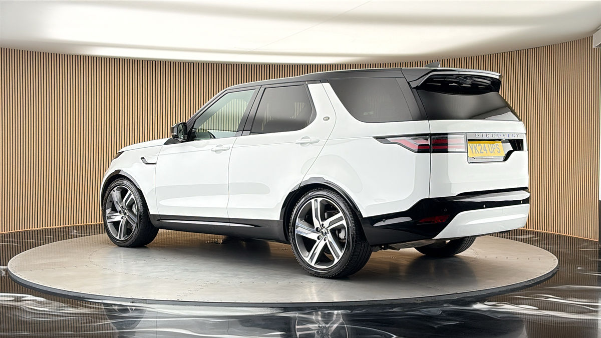 More views of Land Rover Discovery