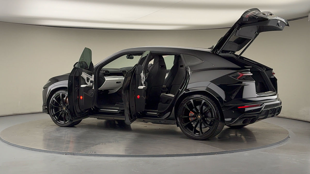 More views of Lamborghini Urus