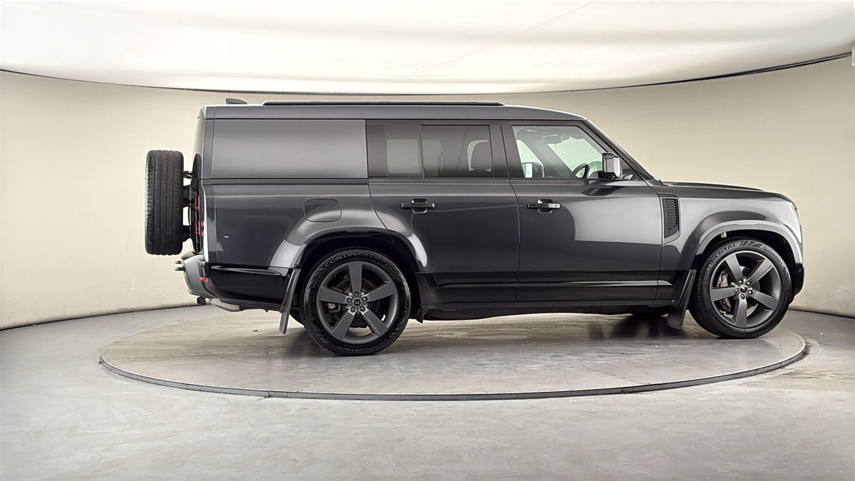 More views of Land Rover Defender 130