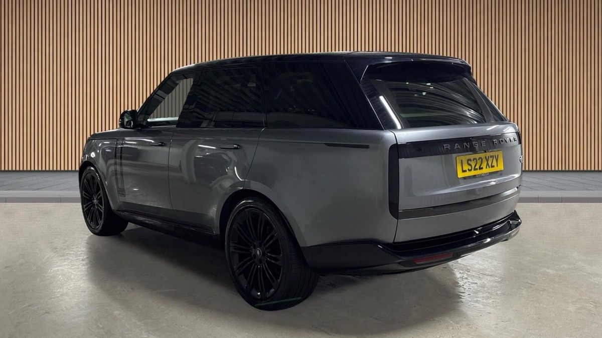 More views of Land Rover Range Rover