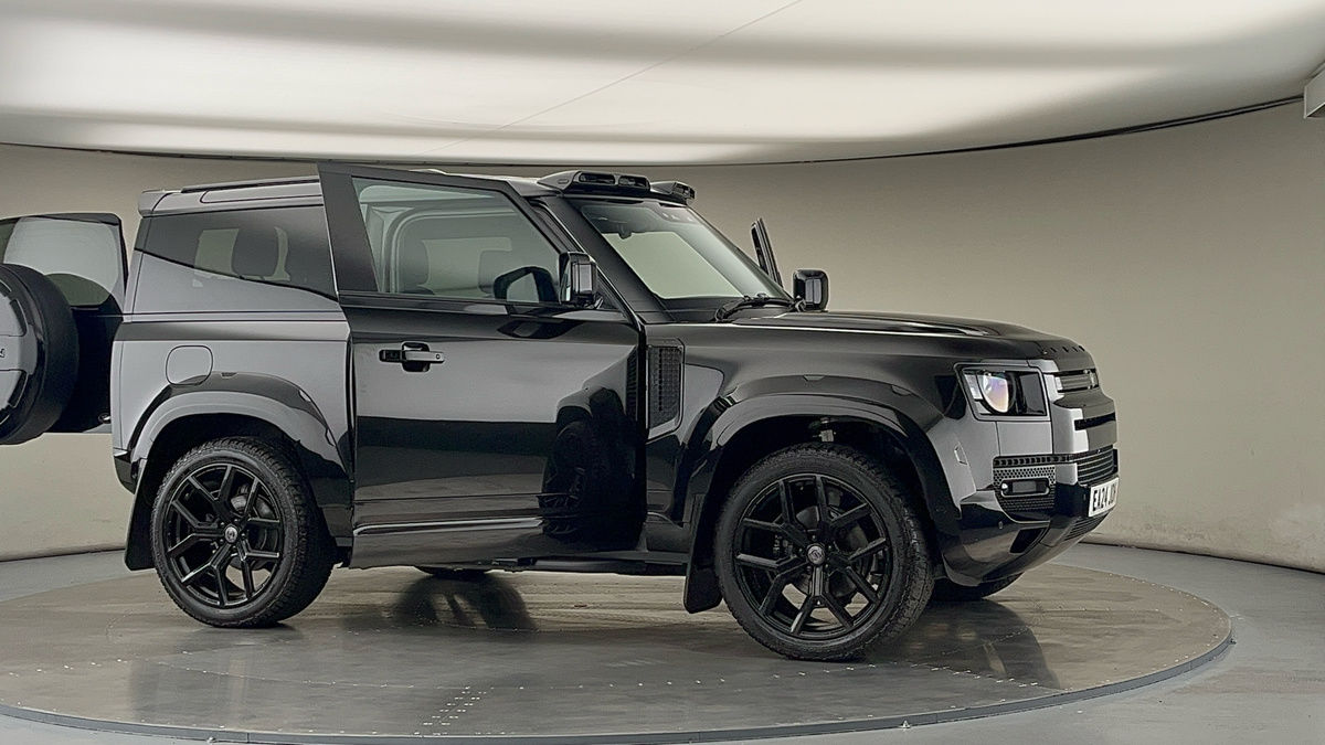 More views of Land Rover Defender 90