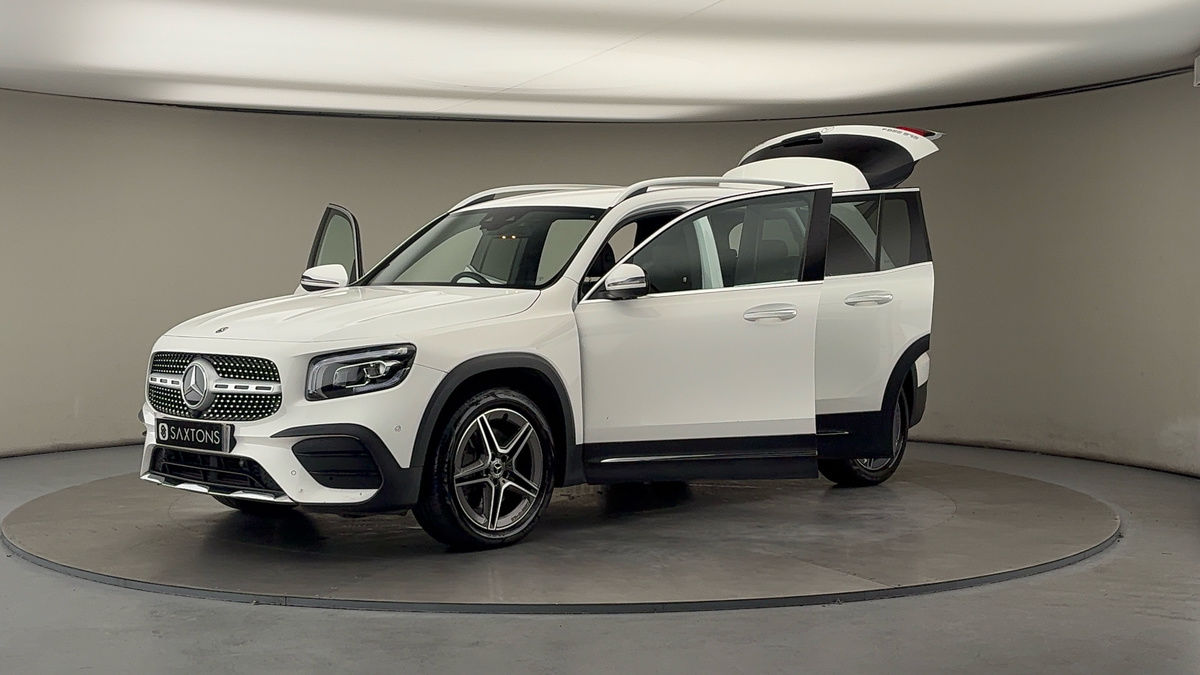 Mercedes-Benz GLB Image 22