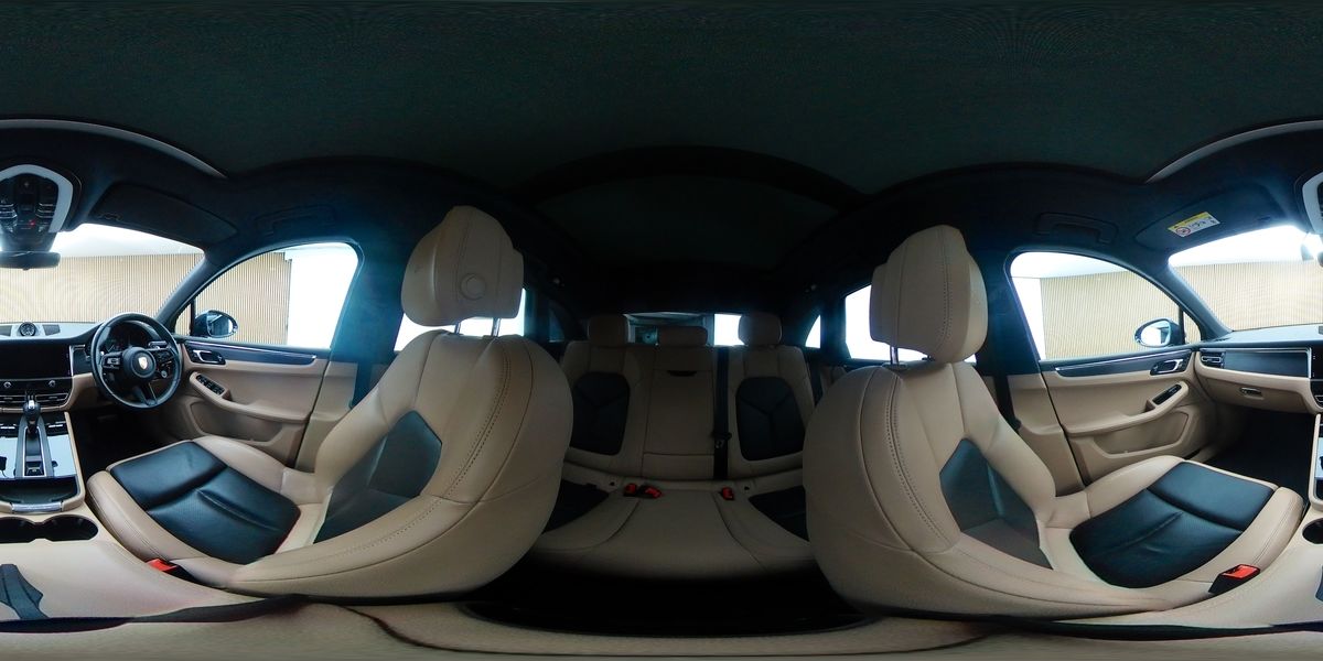 More views of Porsche Macan