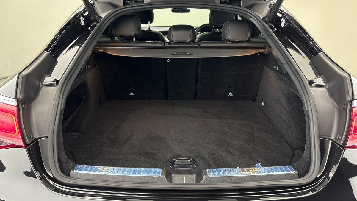 Mercedes-Benz GLC Image 11