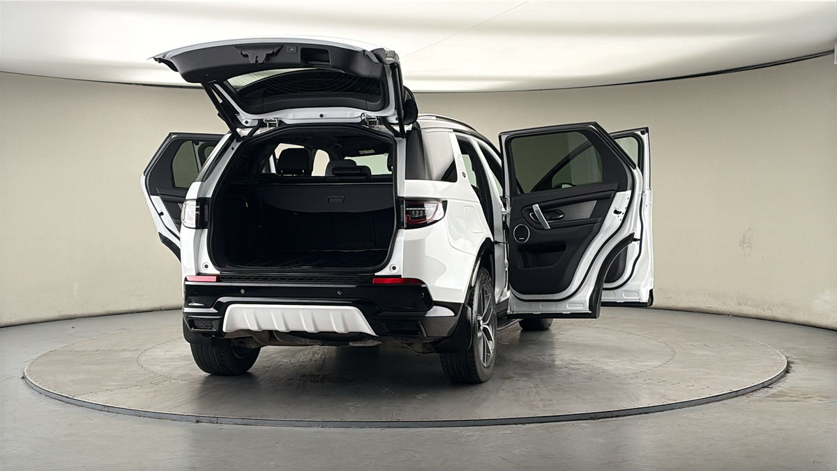 More views of Land Rover Discovery Sport