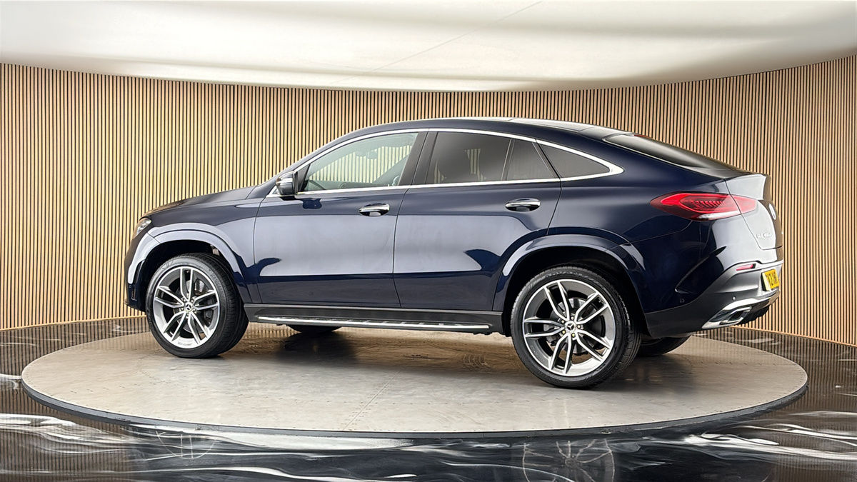 More views of Mercedes-Benz GLE