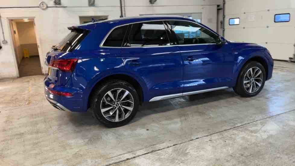 More views of Audi Q5
