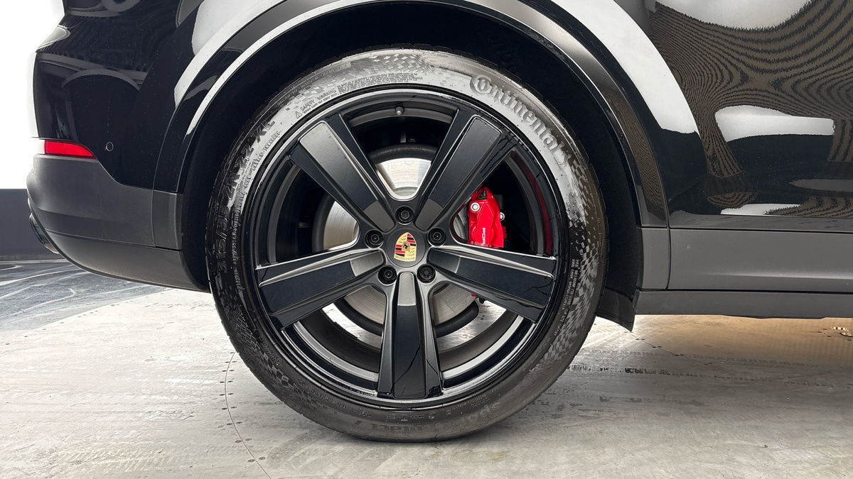 Porsche Cayenne Image 10