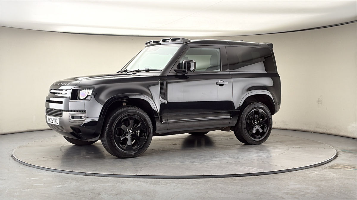 More views of Land Rover Defender 90
